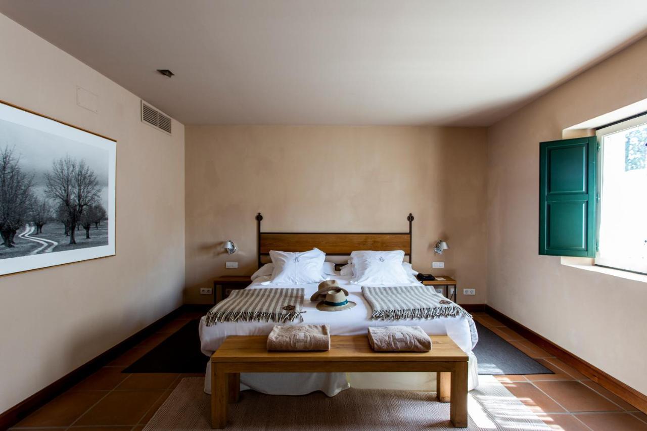 Hacienda Zorita Wine Hotel & Spa Valverdón Екстериор снимка A room at Hotel Casa 1800
